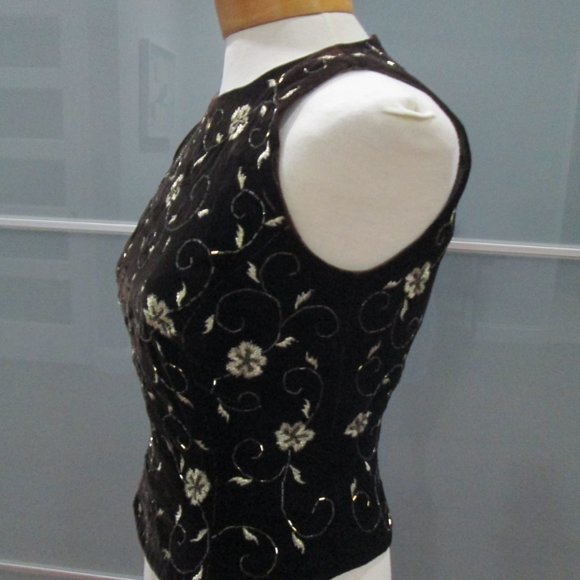 Kay Unger New York Bead & Embroidered Velvet Top - Picture 2 of 6